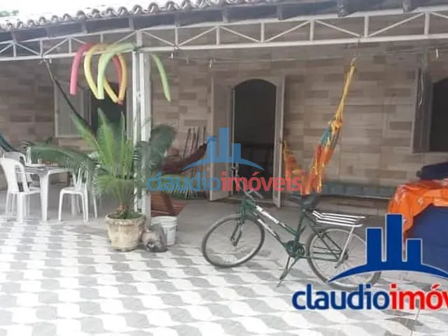 Casa 2 quartos e 2 banheiros, à venda, no bairro Bracuí (Cunhambebe) em Angra dos Reis