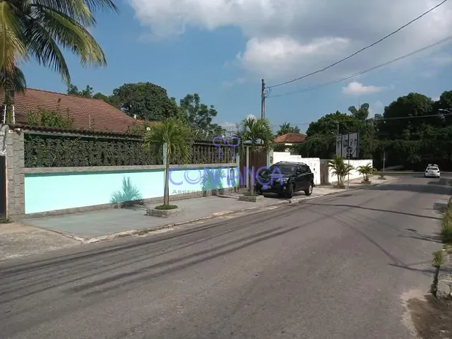 Casa com 300m² 4 quartos e 4 banheiros, à venda, no bairro Campo Grande em Rio de Janeiro