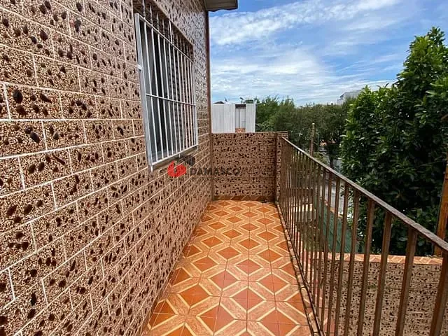 Casa com 225m² 2 quartos e 1 banheiro, à venda, no bairro Vila Palmares em Santo André