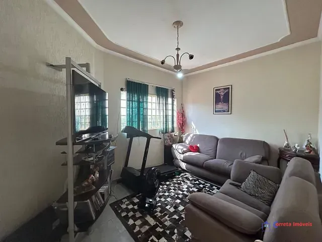Casa à venda, no bairro Centro em Três Lagoas