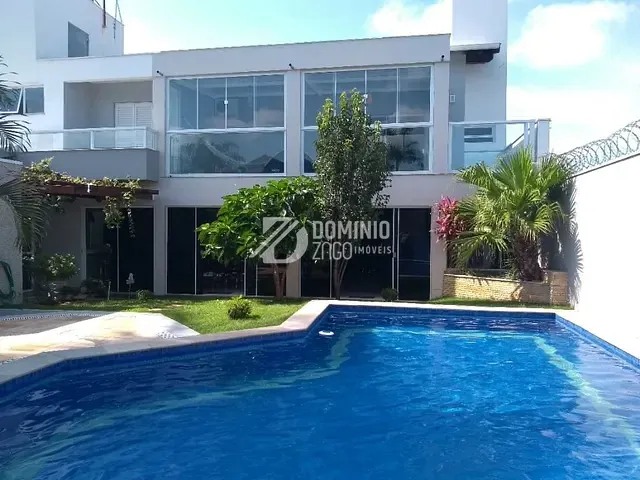 Casa com 437m² 5 quartos e 5 banheiros, à venda, no bairro Jardim São Bento em Uberaba
