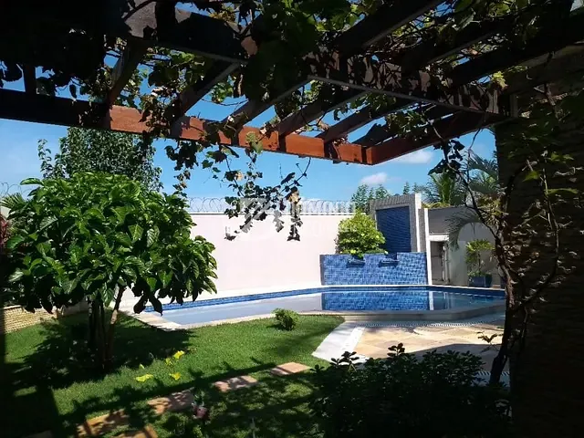 Casa com 437m² 5 quartos e 5 banheiros, à venda, no bairro Jardim São Bento em Uberaba