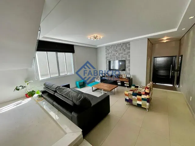 Casa com 375m² 3 quartos e 4 banheiros, à venda, no bairro Bosque em Vinhedo