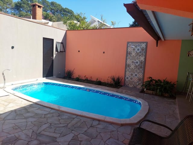 Casa com 320m² 3 quartos e 2 banheiros, à venda, no bairro Iate Clube de Americana em Americana