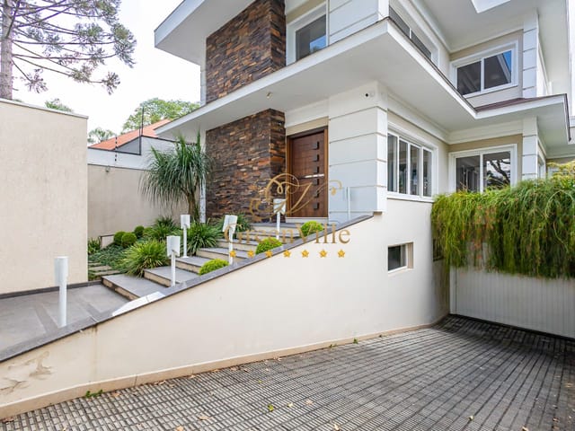 Foto do Casa - Jardim Social , Casa 750m²,  5 quartos, 4 suítes, escritório  10 vagas, desocupada, Piscina, à venda,  Curitiba, PR | Imobiliária GreenVille