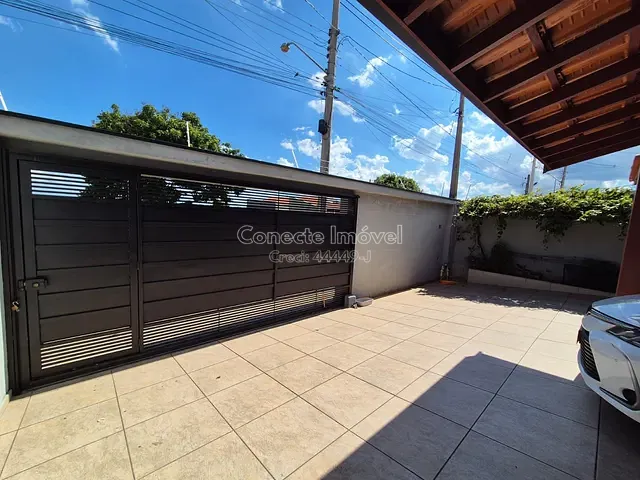 Casa com 300m² 4 quartos e 4 banheiros, à venda, no bairro Jardim Europa em Jaguariúna