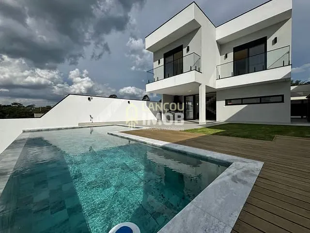 Casa 3 quartos e 4 banheiros, à venda, no bairro Jacare em Itupeva
