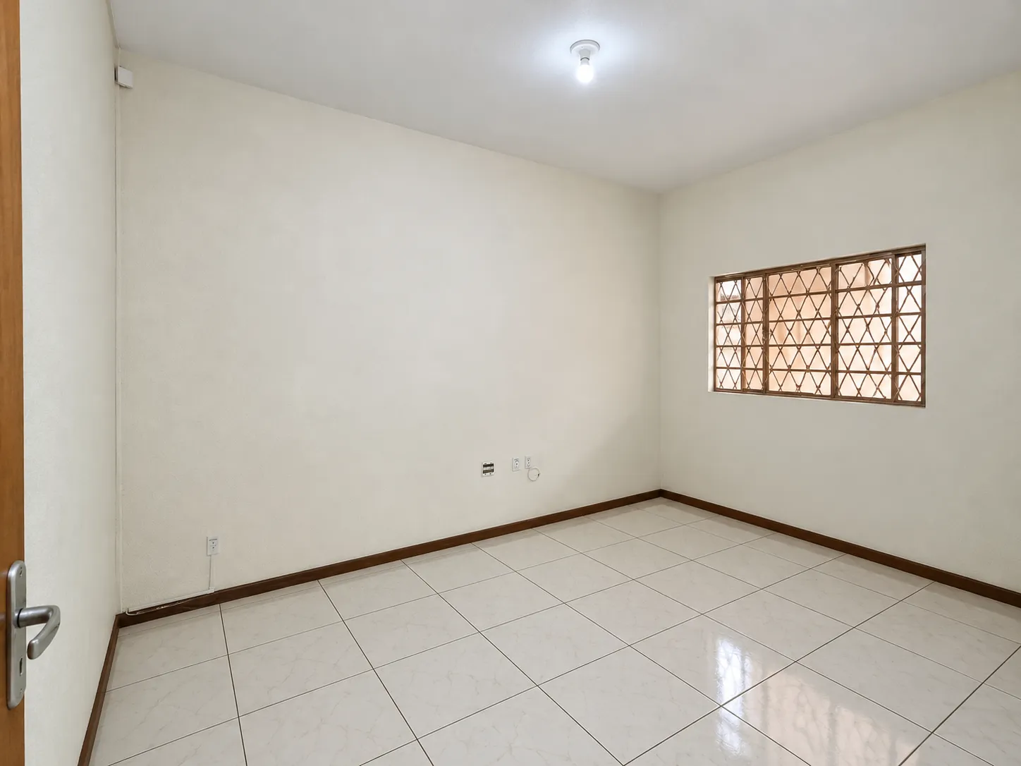 Casa, 2 quartos, para alugar, 120 m², Minas Brasil - Belo Horizonte — foto 3