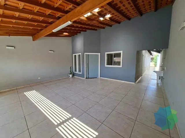 Casa com 237m² 2 quartos e 1 banheiro, à venda, no bairro Residencial Santa Madre Paulina em Salto