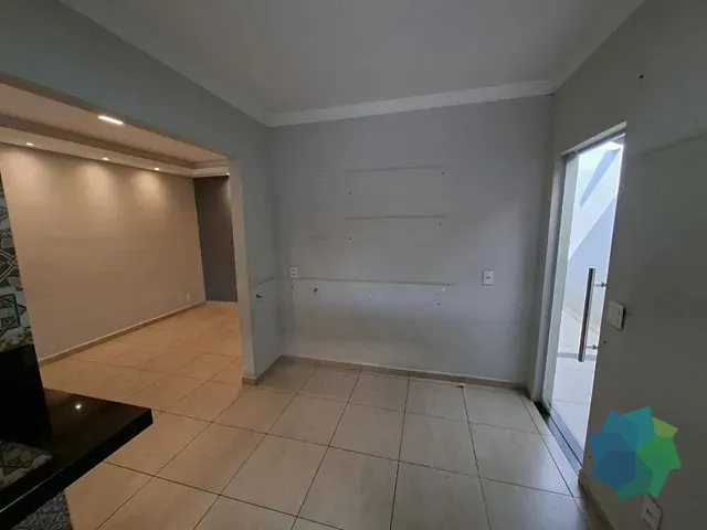 Casa com 237m² 2 quartos e 1 banheiro, à venda, no bairro Residencial Santa Madre Paulina em Salto
