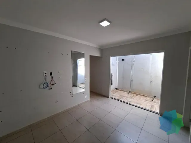 Casa com 237m² 2 quartos e 1 banheiro, à venda, no bairro Residencial Santa Madre Paulina em Salto