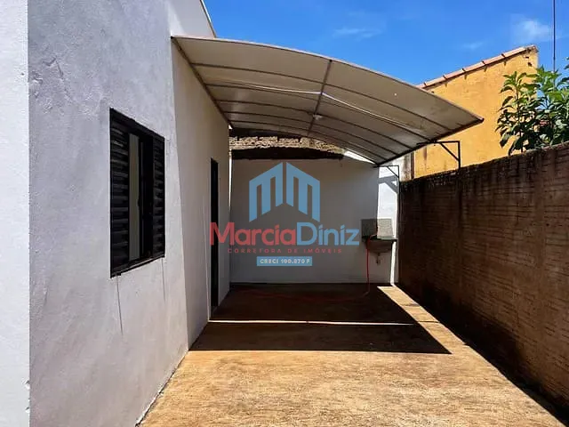 Casa 2 quartos e 1 banheiro, para alugar, no bairro Vila Celina em Ituverava