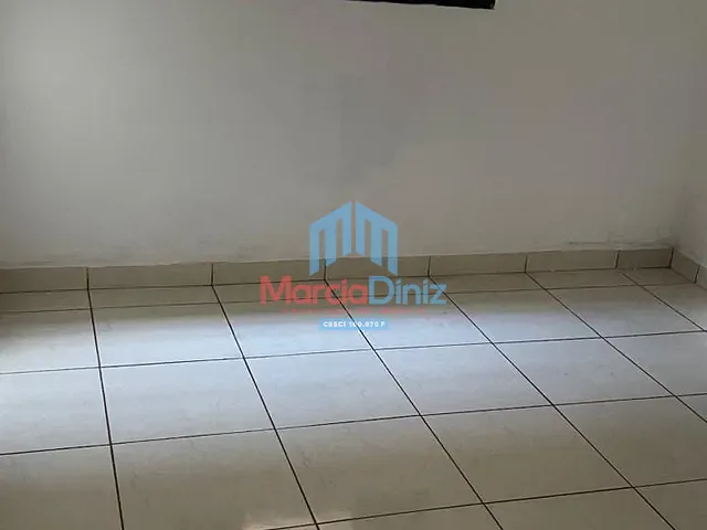 Casa 2 quartos e 1 banheiro, para alugar, no bairro Vila Celina em Ituverava