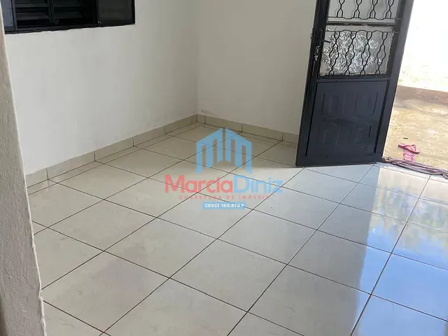 Casa 2 quartos e 1 banheiro, para alugar, no bairro Vila Celina em Ituverava