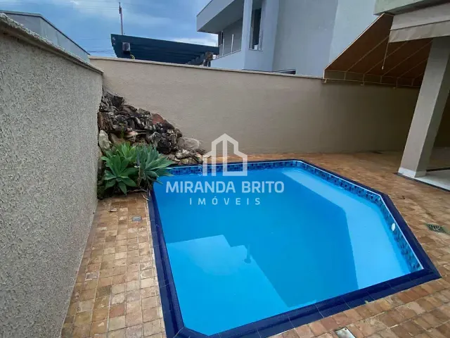 Casa 3 quartos e 3 banheiros, à venda, no bairro Jardins Lisboa em Goiânia