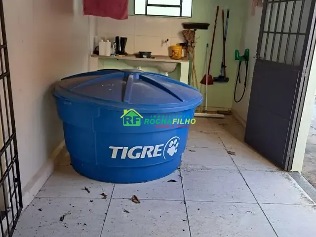 Casa com 300m² 3 quartos e 1 banheiro, à venda, no bairro Vale do Gavião em Teresina