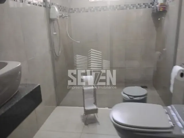 Casa com 430m² 4 quartos e 6 banheiros, para alugar, no bairro Jardim Estoril em Bauru