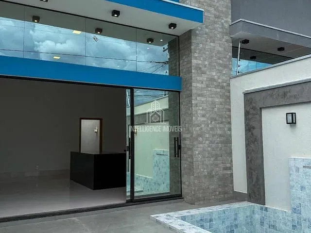 Casa 3 quartos e 2 banheiros, à venda, no bairro Jardim Universitário em Cuiabá