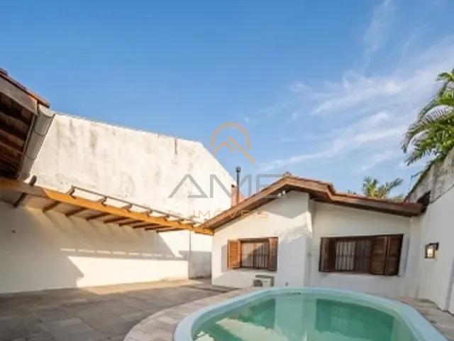 Casa 2 quartos e 2 banheiros, à venda, no bairro Areal em Pelotas