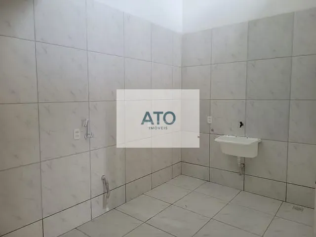 Casa 2 quartos e 1 banheiro, para alugar, no bairro Sul do Rio em Tijucas