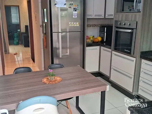 Casa 3 quartos e 3 banheiros, à venda, no bairro Loteamento Sumaré em Maringá