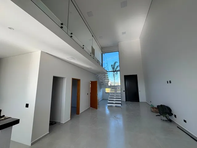 Casa 3 quartos e 5 banheiros, à venda, no bairro Cézar de Souza em Mogi das Cruzes