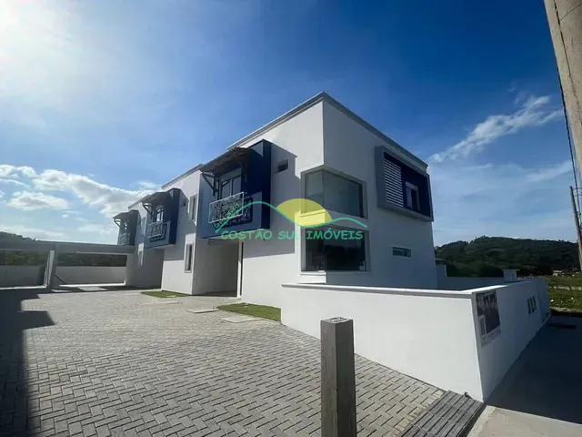 Casa 3 quartos e 3 banheiros, à venda, no bairro Ribeirão da Ilha em Florianópolis