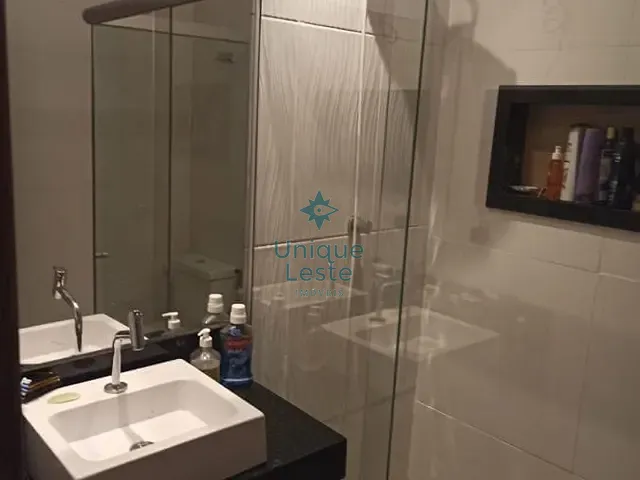 Casa 3 quartos e 2 banheiros, à venda, no bairro Planalto em Belo Horizonte