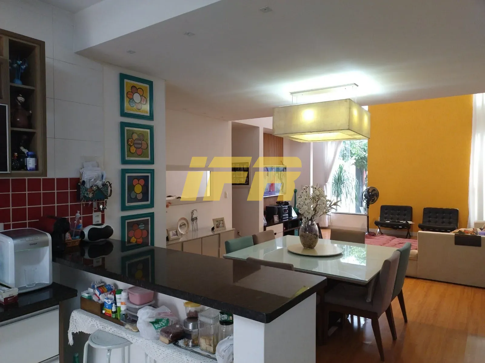 Casa, 3 quartos, 199 m² - Foto 2