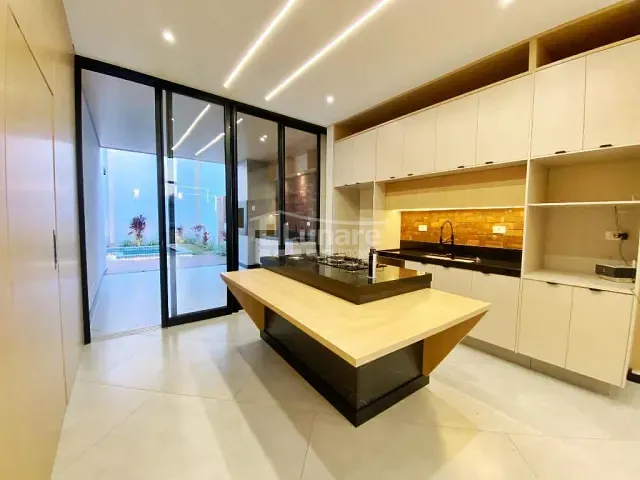 Casa com 330m² 3 quartos e 2 banheiros, à venda, no bairro Cézar de Souza em Mogi das Cruzes