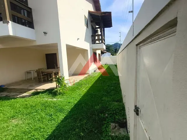 Casa 4 quartos e 3 banheiros, para alugar, no bairro Maravista em Niterói