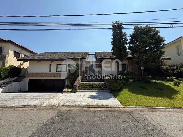 Casa com 1040m² 4 quartos e 6 banheiros, à venda, no bairro Alphaville em Santana de Parnaíba