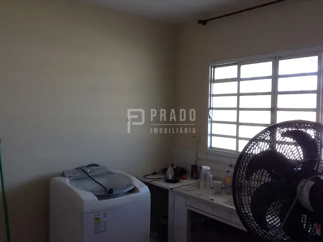 Casa com 420m² 2 quartos e 4 banheiros, à venda, no bairro Areal em Pelotas