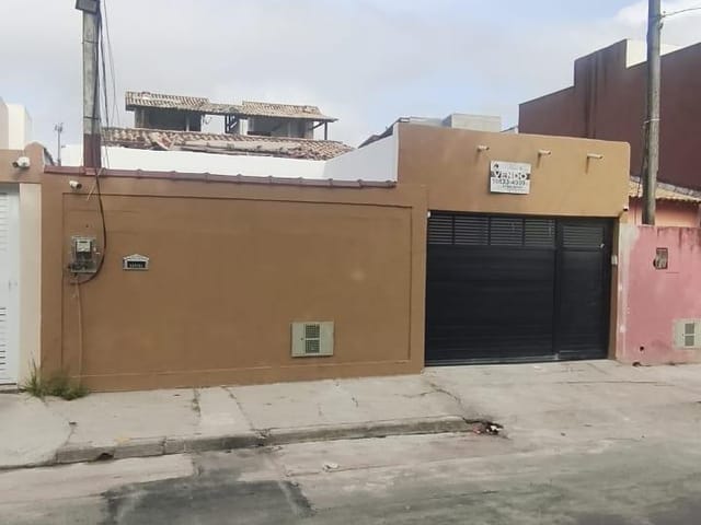 Casa 4 quartos e 4 banheiros, à venda, no bairro Village Rio das Ostras em Rio das Ostras