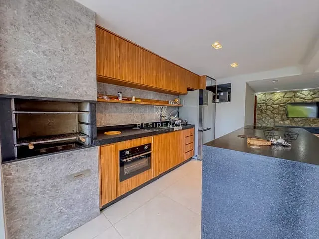 Casa 3 quartos e 3 banheiros, à venda, no bairro Jardim Belvedere em Volta Redonda
