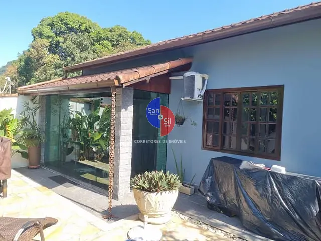 Casa 2 quartos e 2 banheiros, à venda, no bairro Cantagalo em Guapimirim