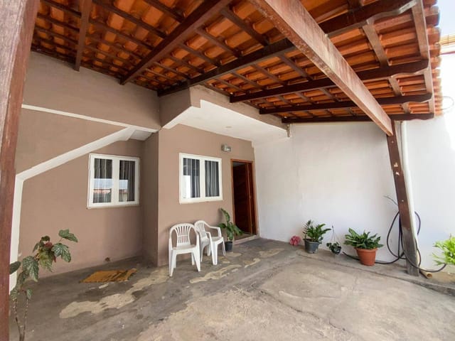 Casa com 180m² 2 quartos e 1 banheiro, à venda, no bairro Adeodato em Santa Luzia