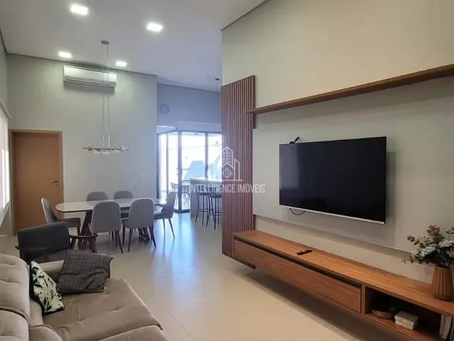 Casa 3 quartos e 4 banheiros, à venda, no bairro Condomínio Belvedere II em Cuiabá