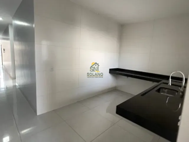 Casa com 184m² 3 quartos e 3 banheiros, à venda, no bairro Cidade Satélite São Luiz em Aparecida de Goiânia