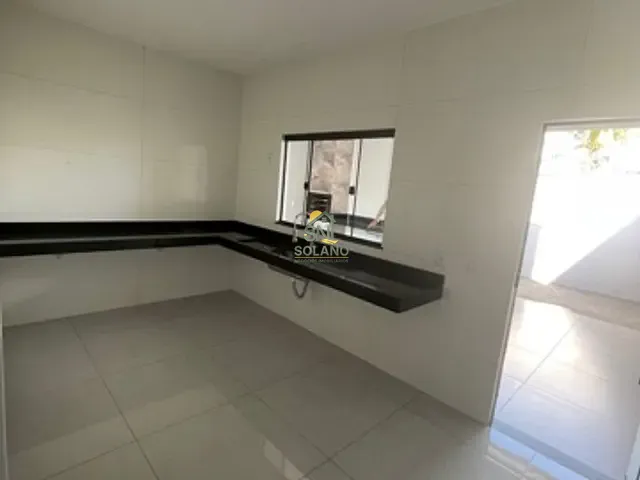 Casa com 184m² 3 quartos e 3 banheiros, à venda, no bairro Cidade Satélite São Luiz em Aparecida de Goiânia