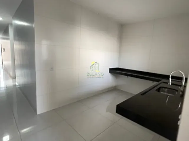 Casa com 184m² 3 quartos e 3 banheiros, à venda, no bairro Cidade Satélite São Luiz em Aparecida de Goiânia