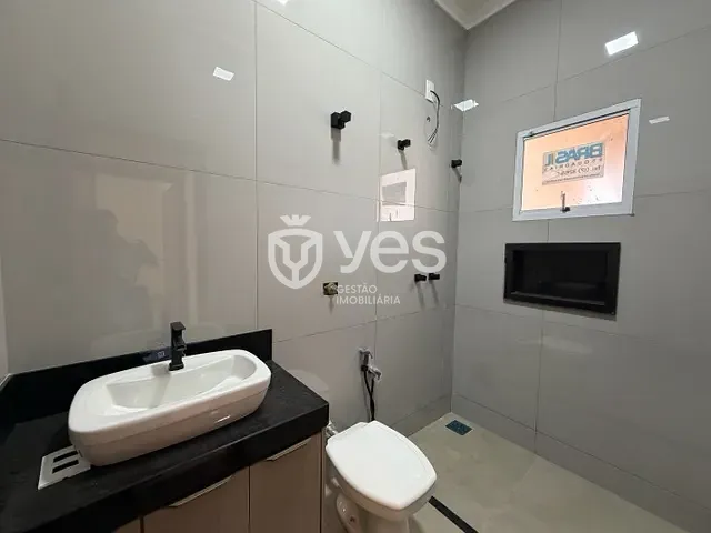 Casa 2 quartos e 2 banheiros, à venda, no bairro Jardim Europa V em Araxá
