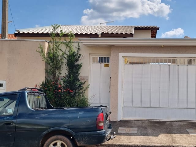 Casa com 160m² 2 quartos e 3 banheiros, à venda, no bairro Jardim Lucas Teixeira em São João da Boa Vista