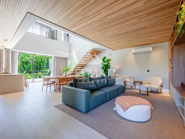 Casa 3 quartos e 5 banheiros, à venda, no bairro Itoupava Norte em Blumenau