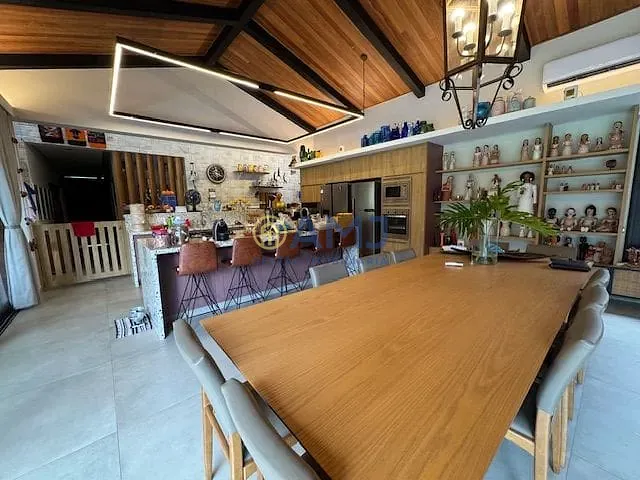 Casa com 5000m² 6 quartos e 7 banheiros, à venda, no bairro Condomínio Alto da Boa Vista em Senador Canedo