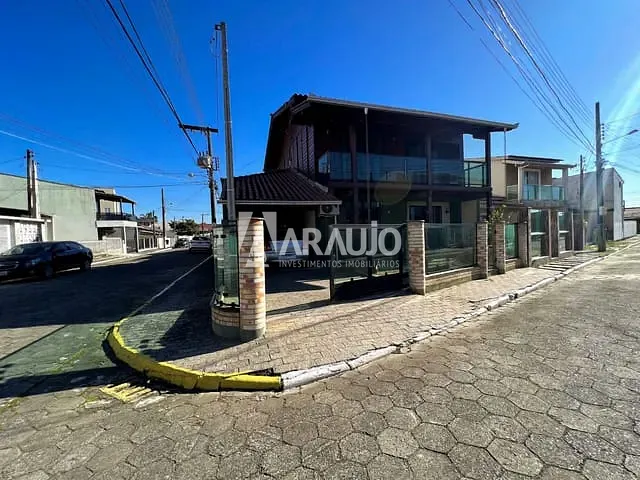 Casa com 155m² 3 quartos e 3 banheiros, à venda, no bairro Cidade Nova em Itajaí