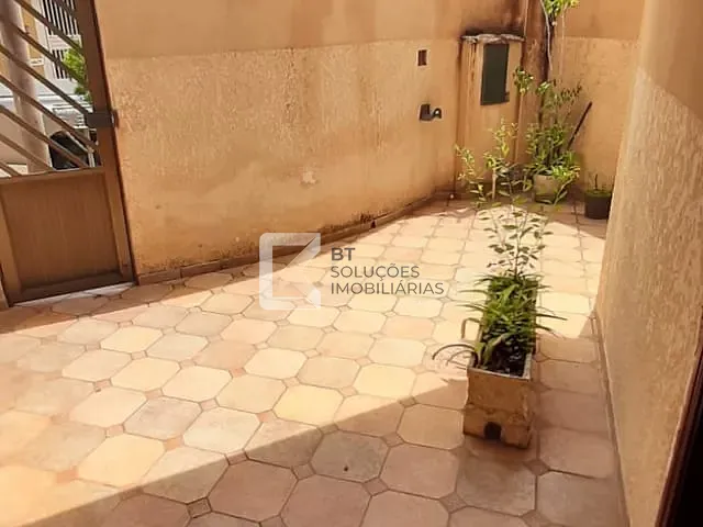 Casa com 260m² 3 quartos e 1 banheiro, à venda, no bairro Centro em Indaiatuba