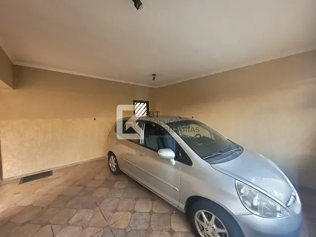 Casa com 260m² 3 quartos e 1 banheiro, à venda, no bairro Centro em Indaiatuba