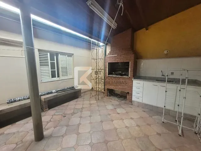 Casa com 260m² 3 quartos e 1 banheiro, à venda, no bairro Centro em Indaiatuba