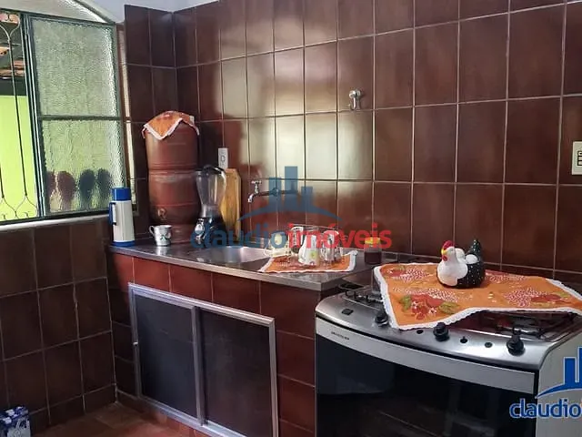 Casa 2 quartos e 2 banheiros, à venda, no bairro Colônia Santo Antônio em Barra Mansa